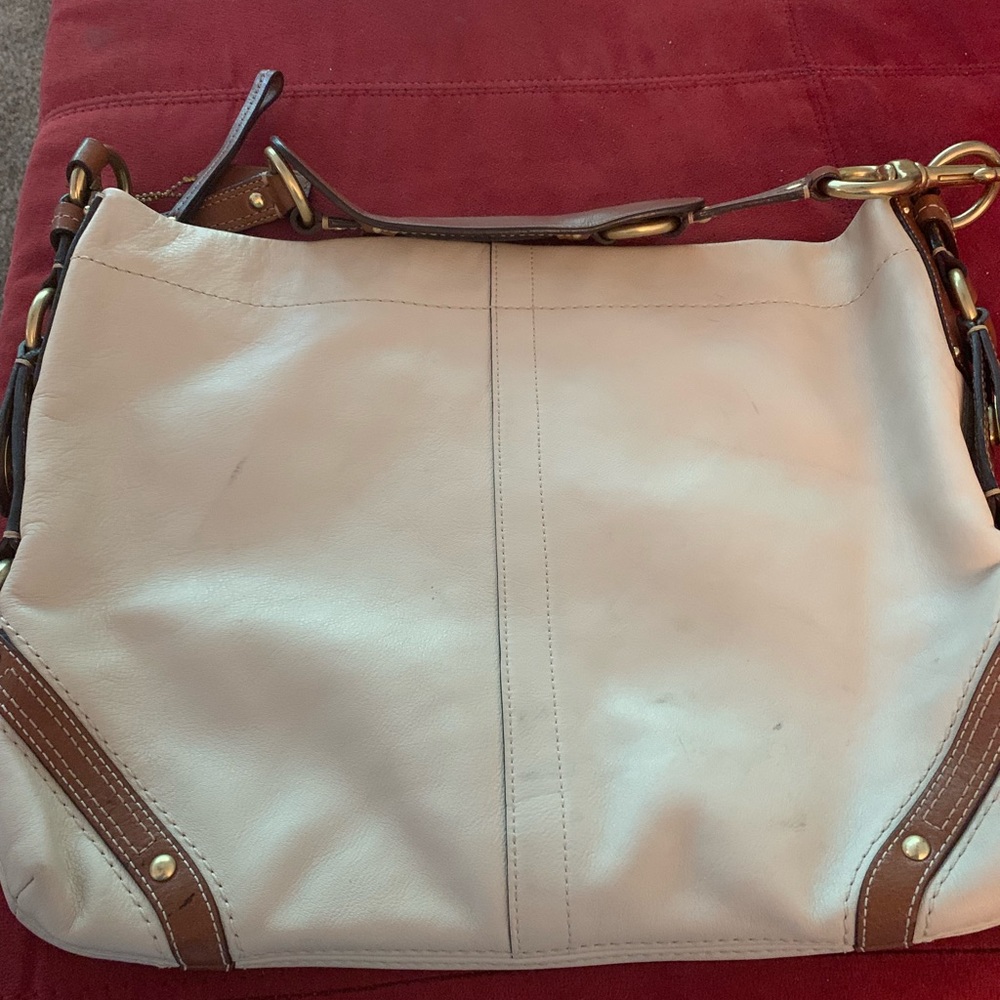 COACH HANDBAG